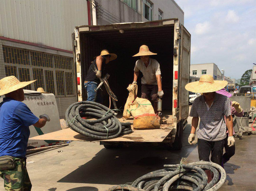 南和一部件厂房地基出现下沉注浆加固